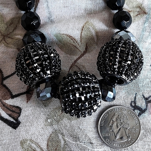 Jet Black Glass Beaded Caged Prong Set Beaded Silver Tone Balls Vintage Necklace - Picture 5 of 16